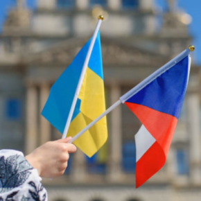 В Чехии официально трудоустроились более 100 000 украинцев