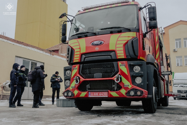 У тернопольских – еще два современных пожарных автомобиля