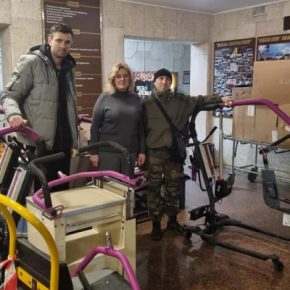 Благотворительный фонд «Тернополь» передал помощь Хмельницкому госпиталю ветеранов войны