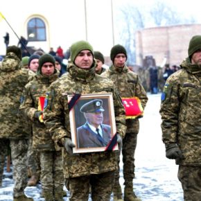 Председатель Тернопольского облсовета принял участие в похоронной процессии Героя Мирослава Симчича