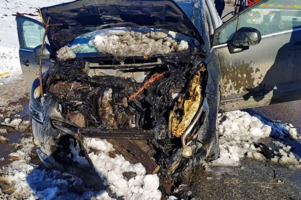 На дороге вблизи Тернополя загорелось авто