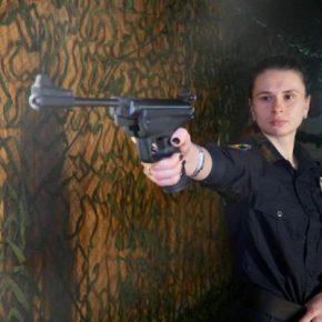 Тернопольские патрульные соревновались в стрельбе из пневматического оружия