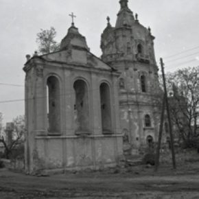 Костёл в Микулинцах на фото 1984 года