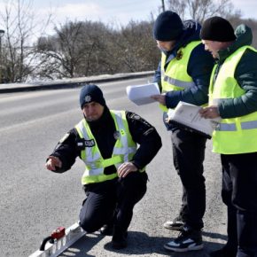 Полицейские и дорожники Тернопольской области провели проверки на дорогах, где часто происходят ДТП