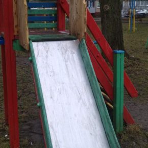 Более 250 придомовых территорий Тернополя очистили с начала двухмесячника благоустройства