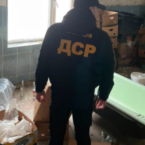 Изготовляли «элитный» алкоголь в ванной: в Тернопольской области разоблачили подпольный алкогольный цех