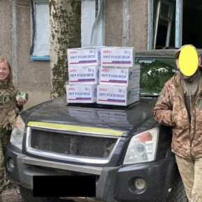 БФ «ВОЛНЫ ИЗМЕНЕНИЙ» передал продукты военным, переселенцам и жителям Донбасса