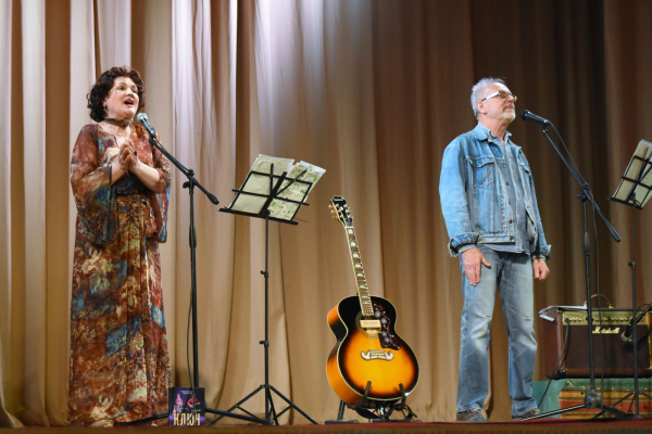 Наталья Сумская и Сергей Лазо выступили на Тернопольщине