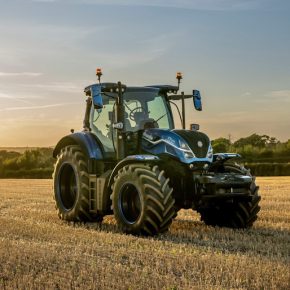 New Holland получил награду Green Good Design Award за СПГ-трактор