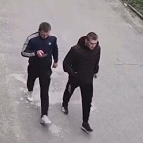 В Тернополе разыскивают молодых мужчин, которые рассчитались украденной карточкой