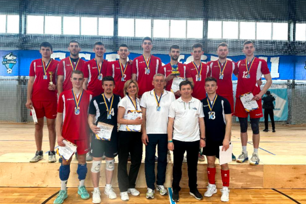 Волейбольная команда ТНПУ – серебряные призеры XVIII Универсиады Украины