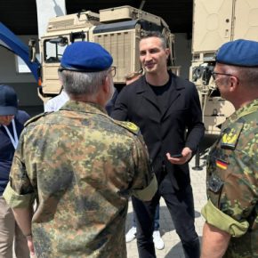 Кличко: Германия и дальше будет помогать Украине и предоставит необходимое вооружение