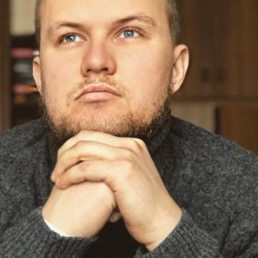 Волонтер, судящий за присвоение благотворительных средств, обвинил в этом начальника Тернопольской ОВА