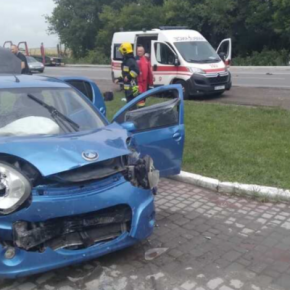 Возле Тернополя водитель на Geely въехала в цистерну с газом