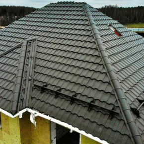 Есть ли конкуренты в металлочерепице?