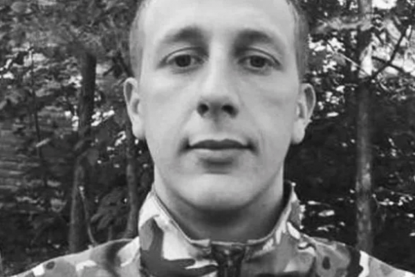 На фронте погиб 22-летний чертков Роман Карпосюк