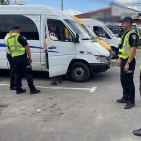 В Тернопольской области действует усиленный контроль за движением транспорта, осуществляющий грузовые и пассажирские перевозки