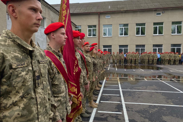 Из Днем знаний поздравили курсантов в Тернопольском военном колледже