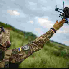 183000 гривен теребовлянец перечислил псевдоволонтеру на авто и дрон для ВСУ