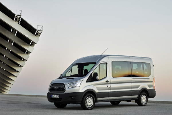 Бизнес и транспорт: использование Ford Transit Minibus в коммерческих целях