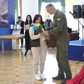Киев закупил квартиры почти на 230 млн гривен, которые бесплатно предоставляет переселенцам для временного проживания, - Кличко