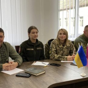 Курсанты и работники Тернопольского колледжа присоединились к написанию радиодиктанта национального единства 2023