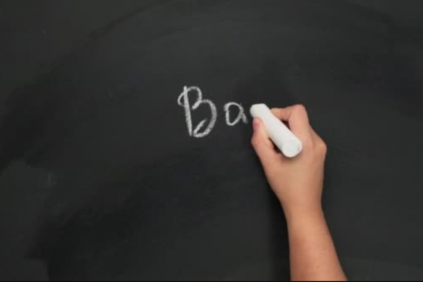 На Тернопольщине школьник писал матерные слова в классе на доске
