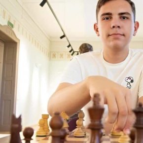 Студент ЗУНА – мастер FIDE