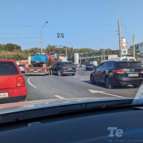В Тернополе снова ДТП на Збаражском кольце: движение заблокировано