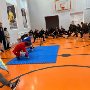 С основными приемами самбо знакомили курсантов Тернопольского колледжа