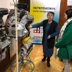 Как ездить во время гололеда рассказывали участникам обучения от Центра готовности гражданских в Тернополе