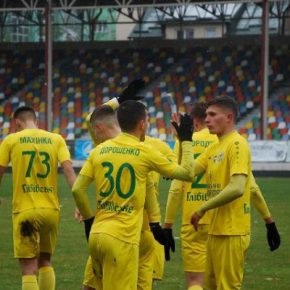 «Нива» разгромила «Хуст»