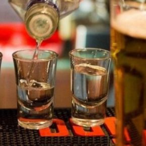 Тернопольские врачи объяснили, почему во время войны в большинстве областей запрещена продажа алкоголя