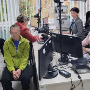 Тернопольские миграционники оформляют паспорта гражданам, эвакуированным из Херсона