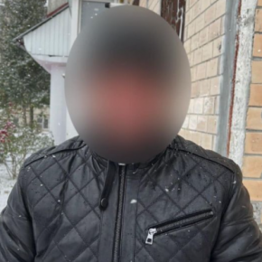 В Тернополе мужчина издевался над матерью: женщина обратилась в полицию