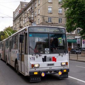 В Тернополе временно сменили один из троллейбусных маршрутов
