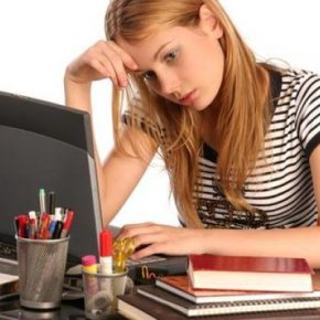 В Тернополе женщина нашла онлайн-работу и потеряла 100000 грн