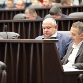 Депутаты Тернопольского облсовета поддержали решение об усилении мер по декоммунизации и деколонизации