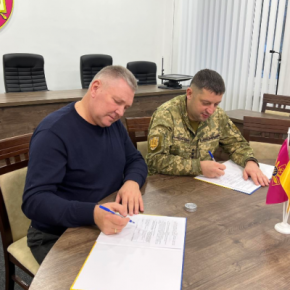 Юбилейное соглашение о сотрудничестве подписали в Тернопольском колледже с областным театром актера и куклы