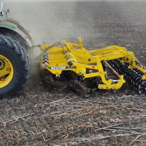 Минус одна культивация весной с глубокорыхлителем TERRALAND PROFI