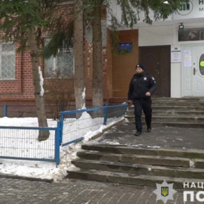 Нападение на женщину в Тернополе: мужчина избил, забрал кошелек и скрылся