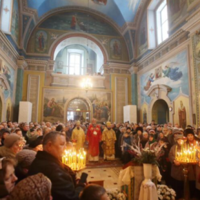 В Кременце в Николаевский Собор вернулась украинская церковь