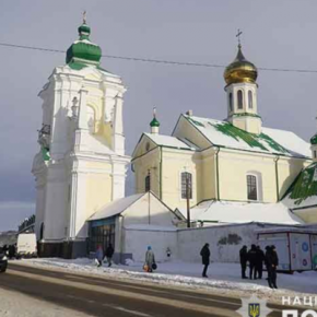 В Николаевском соборе в Кременце впервые будут служить священники ВЦУ