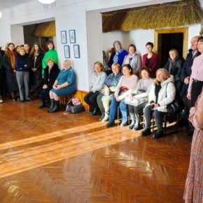 В Тернопольской области представили выставку картин Татьяны Ящук - «Жизнь в цветах»