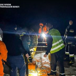 На Тернопольском пруду спасали мужчину, которому стало плохо во время рыбалки