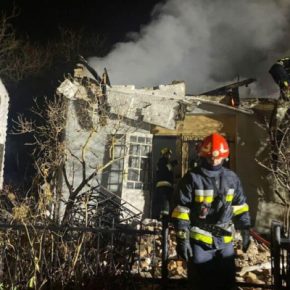 Символично и цинично: враг «шахедами» ночью повредил университет, где учился Бандера, и музей Шухевича