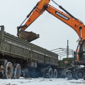 Тернопольский горсовет на нужды воинской части передал старую брусчатку