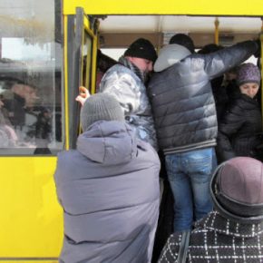 В общественном транспорте Тернополя продолжаются рейды контролеров с муниципалами: что произошло