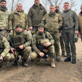 Виталий Кличко уже второй Новый год встречал с бойцами на передовой