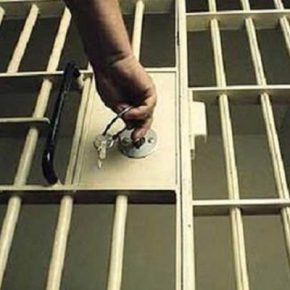 За кражу на 1300 гривен жители Тернополя могут заключить в тюрьму на 8 лет